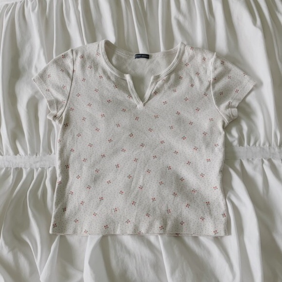 Brandy Melville cherry ashlyn top (RARE) - Picture 1 of 2